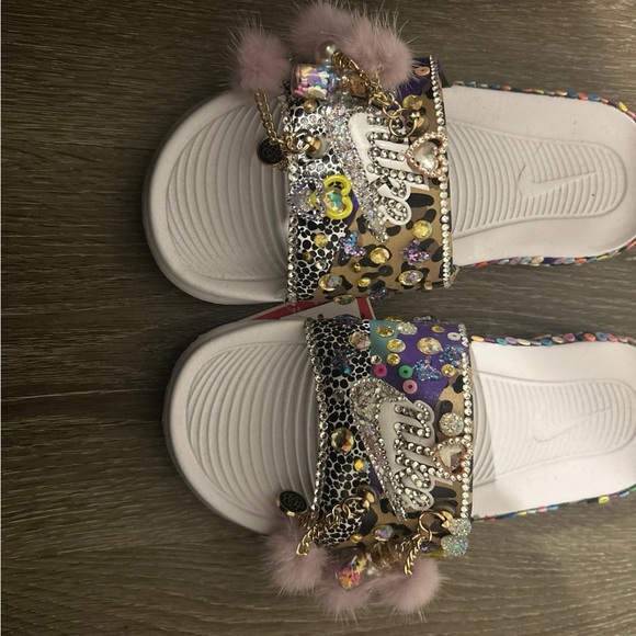Nike Slides Custom - Picture 4 of 6